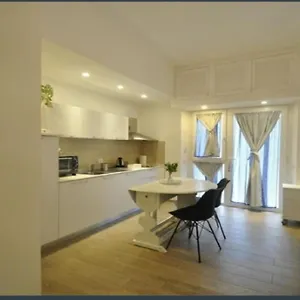 Appartamento 5 Terre Hall, La Spezia